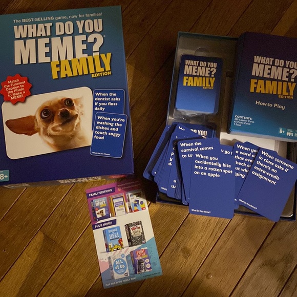 What Do You Meme? Family Edition Game - Picture 7 of 13